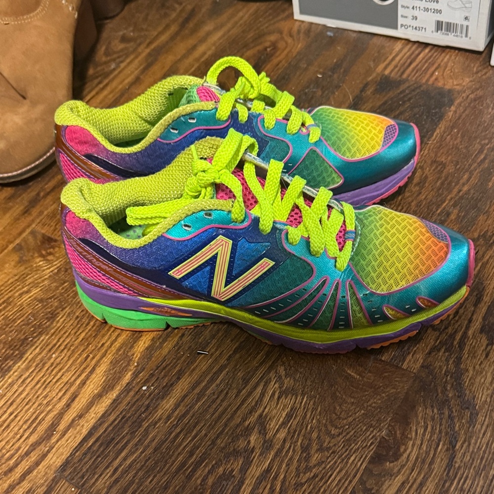New Balance Retro Vintage Multicolor Women's Sneakers